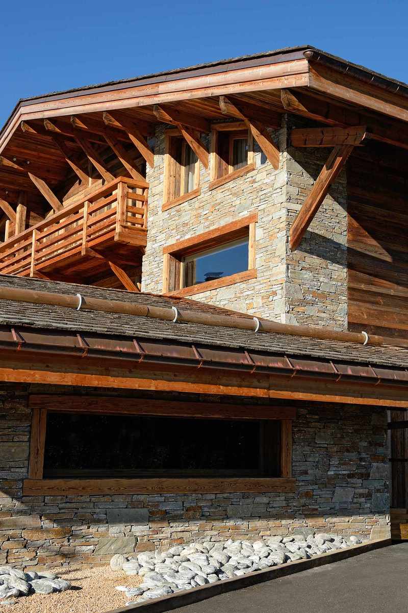 Façade de chalet en pierre à bâtir - pierre naturelle Capri