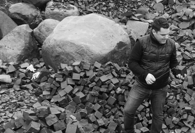 Bruno Capri sourcing pierre naturelle